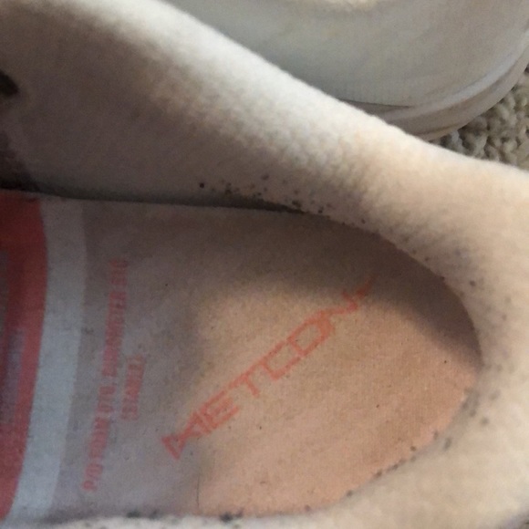 Multi colored Metcons - Picture 2 of 7